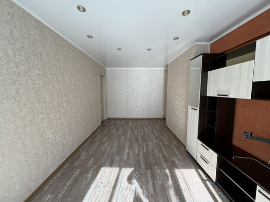 Продам трехкомнатную (3-комн.) квартиру, Авиационная ул, 22, Брянск г
