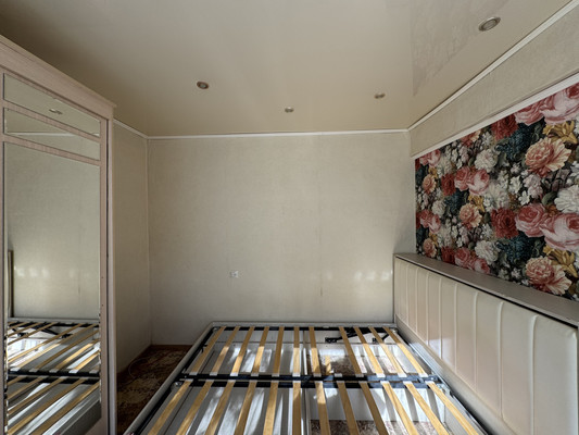 Продам трехкомнатную (3-комн.) квартиру, Авиационная ул, 22, Брянск г