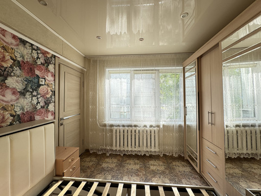 Продам трехкомнатную (3-комн.) квартиру, Авиационная ул, 22, Брянск г