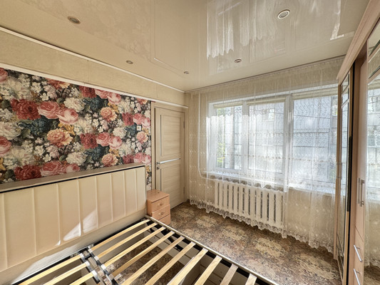 Продам трехкомнатную (3-комн.) квартиру, Авиационная ул, 22, Брянск г