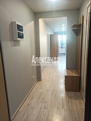 Продам однокомнатную (1-комн.) квартиру, Заречная ул, 11к2, Парголово п