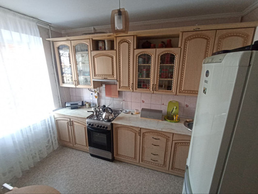 Продам трехкомнатную (3-комн.) квартиру, Ленина ул, 23, Майкоп г