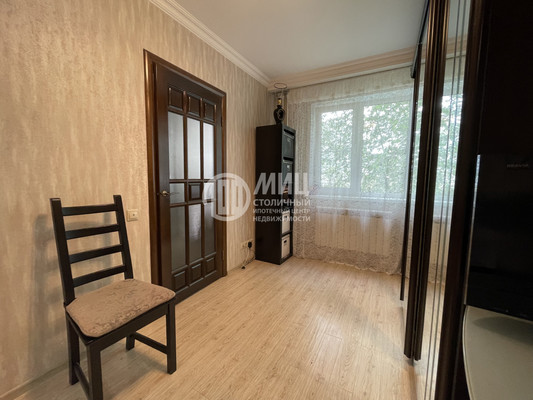 Продам двухкомнатную (2-комн.) квартиру, Фабричная ул, 5, Калининец рп