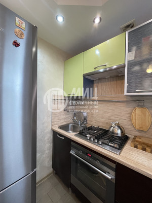 Продам двухкомнатную (2-комн.) квартиру, Фабричная ул, 5, Калининец рп