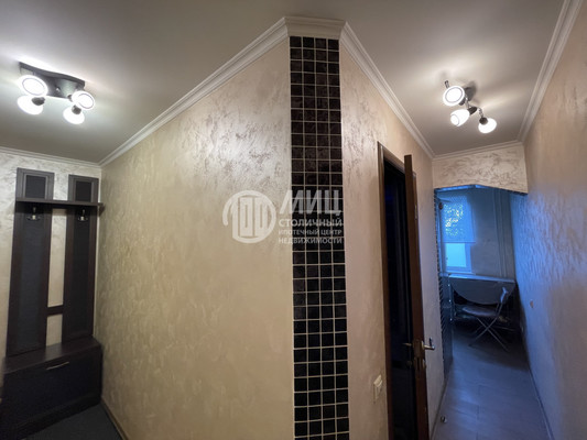 Продам двухкомнатную (2-комн.) квартиру, Фабричная ул, 5, Калининец рп