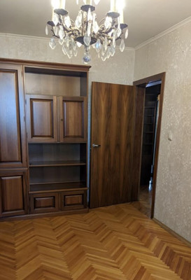 Продам трехкомнатную (3-комн.) квартиру, Профсоюзная ул, 8, Москва г
