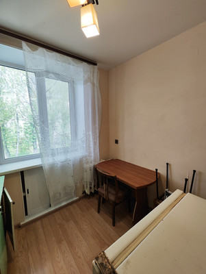 Продам трехкомнатную (3-комн.) квартиру, Черных ул, 1, Нижний Тагил г