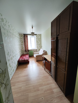 Продам трехкомнатную (3-комн.) квартиру, Черных ул, 1, Нижний Тагил г