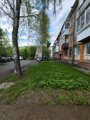Продам трехкомнатную (3-комн.) квартиру, Черных ул, 1, Нижний Тагил г
