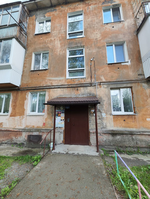 Продам трехкомнатную (3-комн.) квартиру, Черных ул, 1, Нижний Тагил г