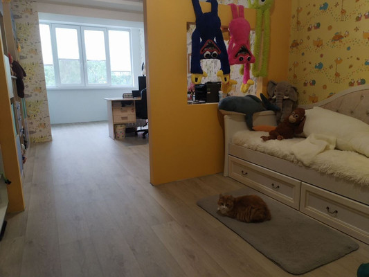 Продам трехкомнатную (3-комн.) квартиру, Таганрогская ул, 120к2, Ростов-на-Дону г
