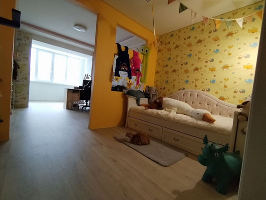Продам трехкомнатную (3-комн.) квартиру, Таганрогская ул, 120к2, Ростов-на-Дону г