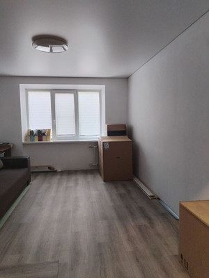 Продам трехкомнатную (3-комн.) квартиру, Таганрогская ул, 120к2, Ростов-на-Дону г