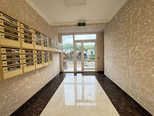 Продам однокомнатную (1-комн.) квартиру, Калараша (Лазаревский р-н) ул, 64/13к7, Сочи г
