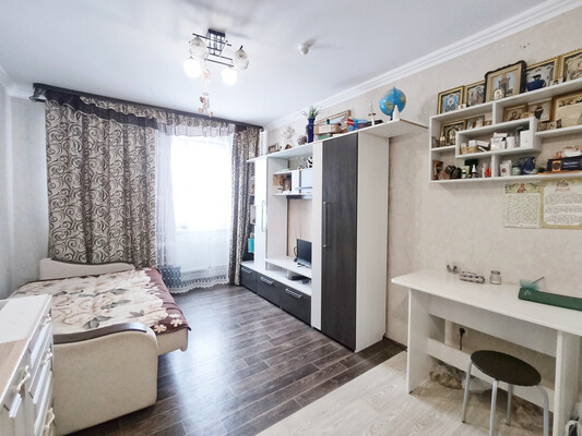Продам двухкомнатную (2-комн.) квартиру, Павла Корчагина ул, 232к1, Киров г