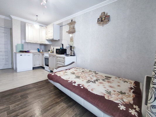 Продам двухкомнатную (2-комн.) квартиру, Павла Корчагина ул, 232к1, Киров г