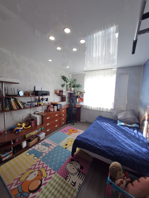 Продам двухкомнатную (2-комн.) квартиру, Мостовицкая ул, 1, Киров г