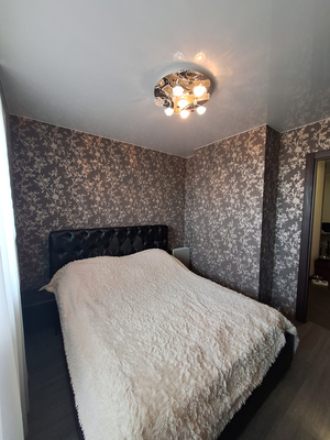 Продам двухкомнатную (2-комн.) квартиру, Мостовицкая ул, 1, Киров г