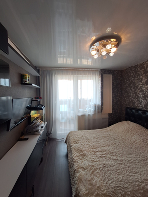 Продам двухкомнатную (2-комн.) квартиру, Мостовицкая ул, 1, Киров г