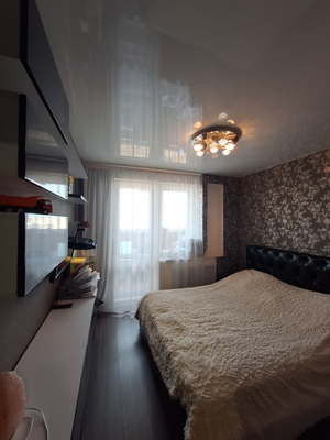Продам двухкомнатную (2-комн.) квартиру, Мостовицкая ул, 1, Киров г