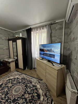 Продам трехкомнатную (3-комн.) квартиру, Школьная ул, 1/3, Ростов-на-Дону г