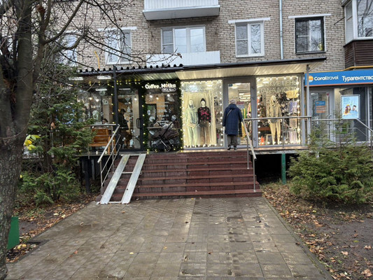 Продам торговое помещение 30,5 м2, 2-я Владимирская ул, 32к1, Москва г
