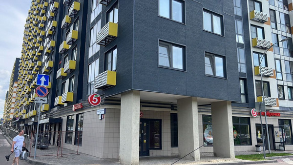 Продам торговое помещение 99 м2, Василия Бутурлина ул, 2, Летово д