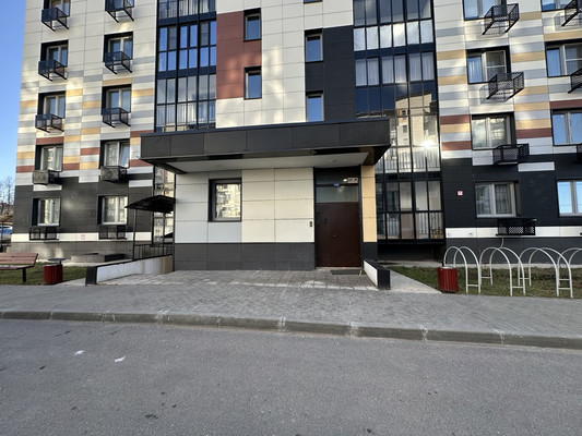 Продам двухкомнатную (2-комн.) квартиру, Шлюзовая ул, 8к1, Икша рп