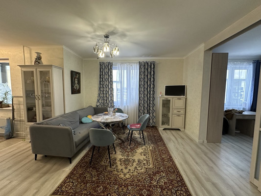 Продам двухкомнатную (2-комн.) квартиру, Шлюзовая ул, 8к1, Икша рп