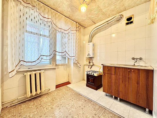 Продам двухкомнатную (2-комн.) квартиру, Ингушская ул, 17кБ, Нальчик г
