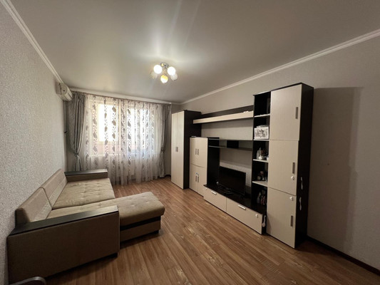Продам однокомнатную (1-комн.) квартиру, им. Александра Покрышкина ул, 2/2, Краснодар г