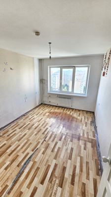 Продам трехкомнатную (3-комн.) квартиру, им. 40-летия Победы пер, 101, Старокорсунская ст-ца