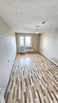 Продам трехкомнатную (3-комн.) квартиру, им. 40-летия Победы пер, 101, Старокорсунская ст-ца