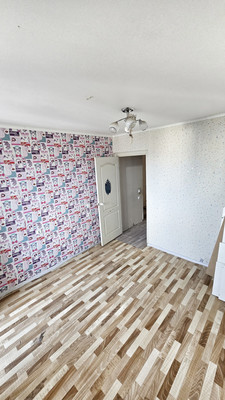 Продам трехкомнатную (3-комн.) квартиру, им. 40-летия Победы пер, 101, Старокорсунская ст-ца