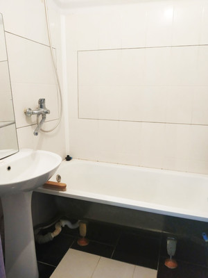 Продам двухкомнатную (2-комн.) квартиру, Кечкеметская ул, 89, Симферополь г