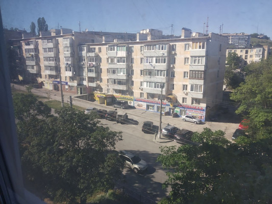 Продам двухкомнатную (2-комн.) квартиру, Кечкеметская ул, 89, Симферополь г