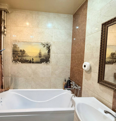Продам трехкомнатную (3-комн.) квартиру, Калинина ул, 250кБ, Нальчик г