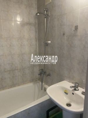 Продам однокомнатную (1-комн.) квартиру, Морская наб, 9, Санкт-Петербург г
