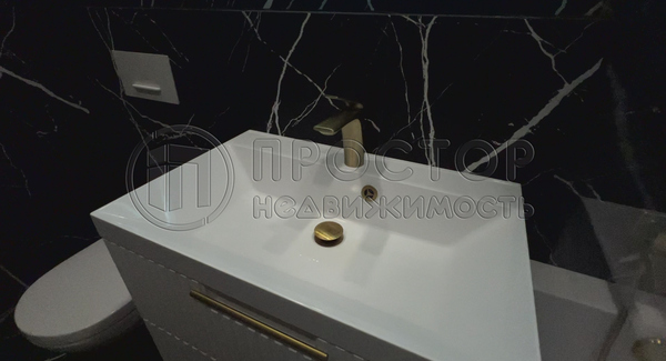 Продам однокомнатную (1-комн.) квартиру, Очаковское ш, 9А, Москва г