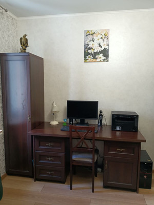Продам трехкомнатную (3-комн.) квартиру, Мира ул, 2, Калининград г
