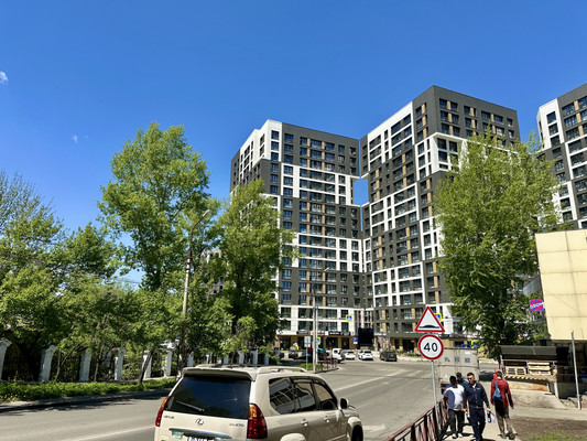 Продам двухкомнатную (2-комн.) квартиру, Лызина ул, 9, Иркутск г