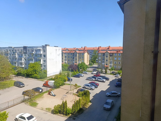 Продам трехкомнатную (3-комн.) квартиру, Мира ул, 2, Калининград г