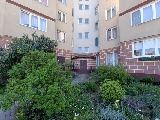 Продам трехкомнатную (3-комн.) квартиру, Мира ул, 2, Калининград г
