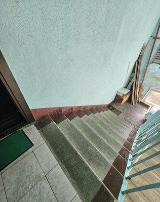 Продам двухкомнатную (2-комн.) квартиру, 19, Лесное п