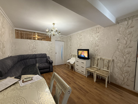 Продам двухкомнатную (2-комн.) квартиру, Эльбрусская ул, 19, Нальчик г