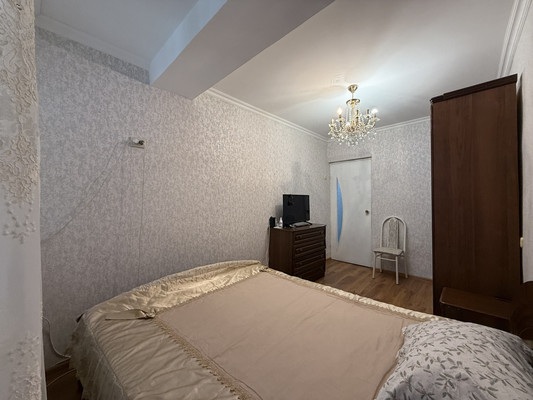 Продам двухкомнатную (2-комн.) квартиру, Эльбрусская ул, 19, Нальчик г