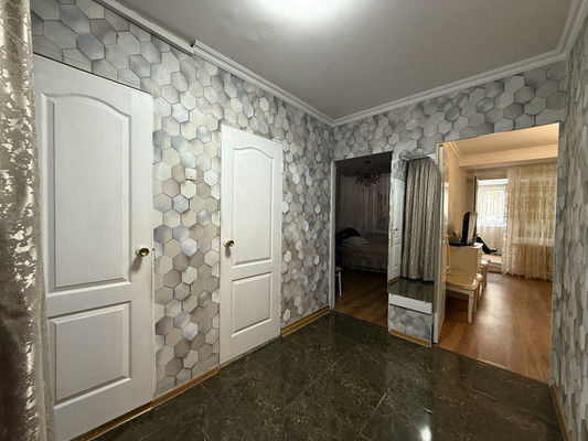 Продам двухкомнатную (2-комн.) квартиру, Эльбрусская ул, 19, Нальчик г