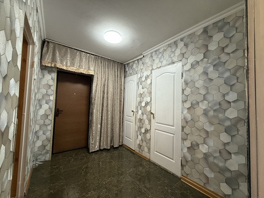 Продам двухкомнатную (2-комн.) квартиру, Эльбрусская ул, 19, Нальчик г