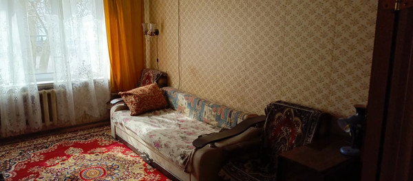 Продам трехкомнатную (3-комн.) квартиру, Таганрогская ул, 124/2, Ростов-на-Дону г