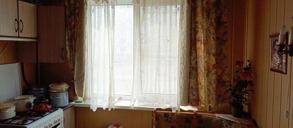 Продам трехкомнатную (3-комн.) квартиру, Таганрогская ул, 124/2, Ростов-на-Дону г